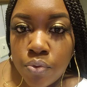 Meet your Posher, Kiara